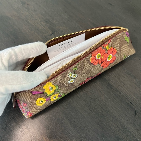 Coach Signature Canvas w/ Floral Print Notebook and Pencil Case Set - Picture 14 of 16